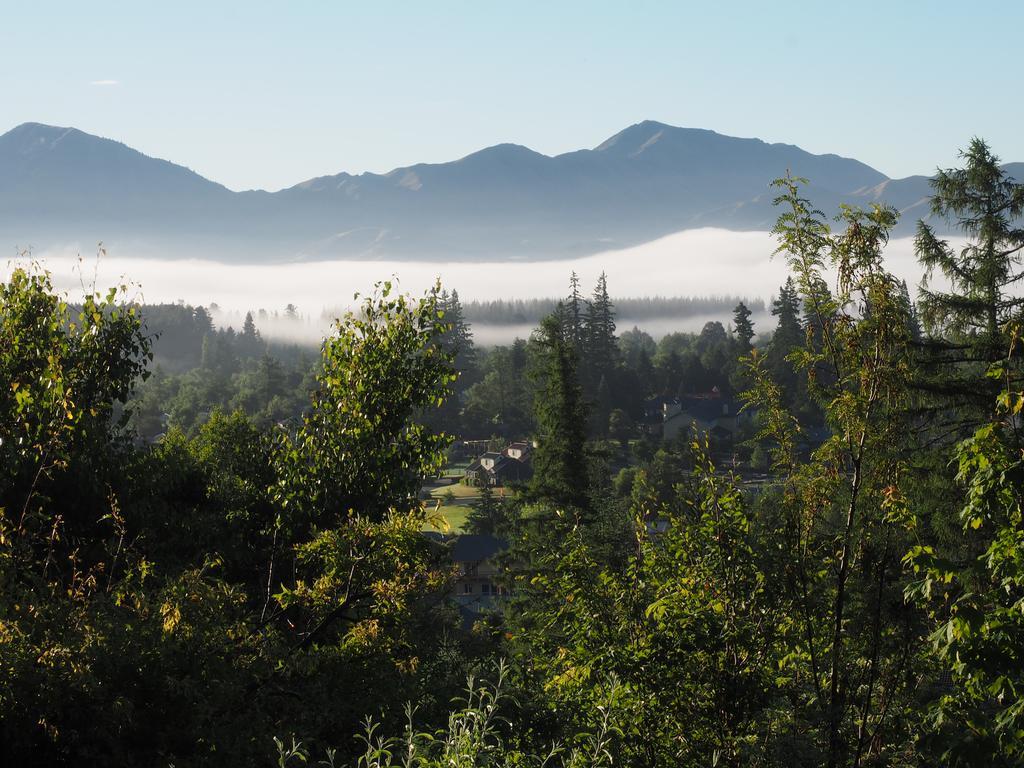 8 On Oregon Boutique Lodge Hanmer Springs Εξωτερικό φωτογραφία